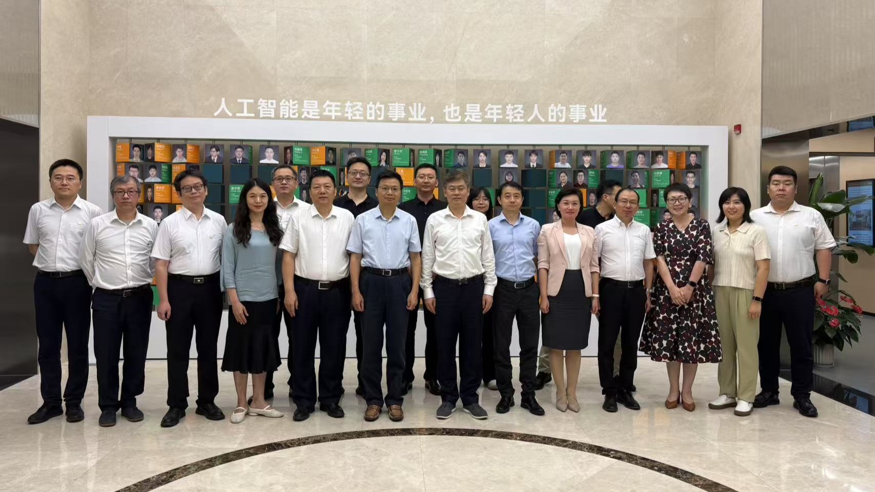 向新而行 智造賦能 | 中國海誠主要領(lǐng)導(dǎo)走訪上海交通大學(xué)、節(jié)卡機器人等產(chǎn)學(xué)研龍頭，共筑智能制造產(chǎn)業(yè)新生態(tài)